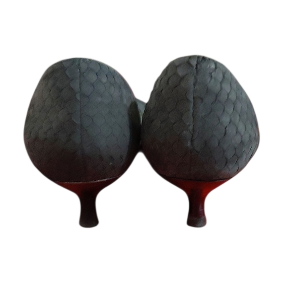 Stuart Weitzman BLack Leather Peep Toe Snakeskin Embossed Kitten Heels Size 6 M - Picture 8 of 11